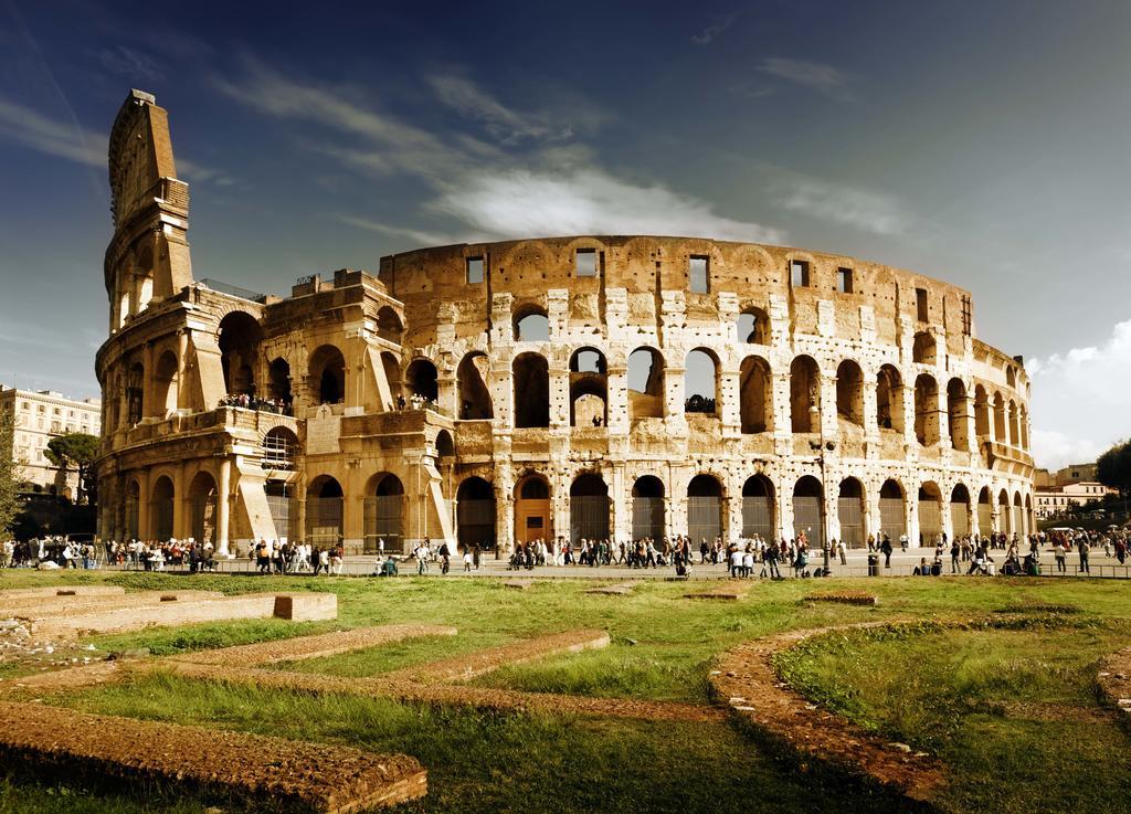 Vacanze Romane Colosseum Bilik gambar