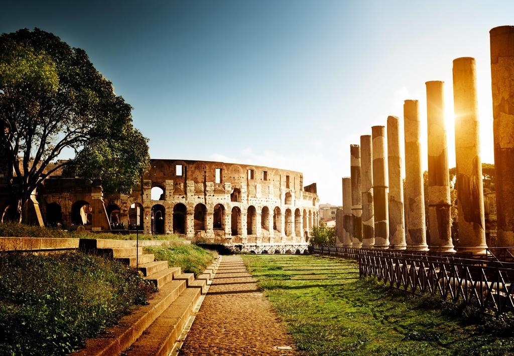 Vacanze Romane Colosseum Bilik gambar